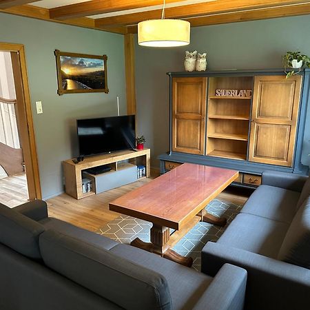 Modernisierte Ferienwohnung Im Schoenen Sauerland メシェデ エクステリア 写真